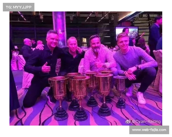 海港三连冠之路:从赛季初低迷到收官战决胜 海港三连冠之路:从赛季初低迷到收官战决胜